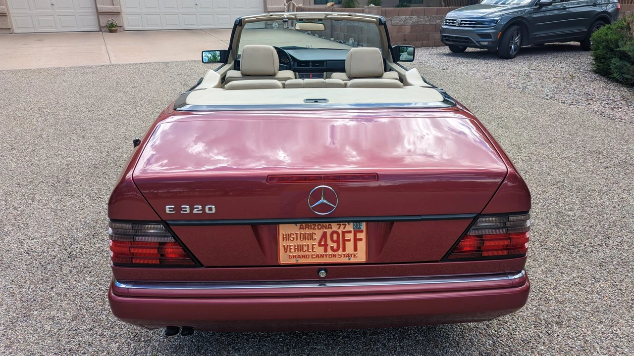 1995 Mercedes-Benz W124 E-Class - Image 22 of 31