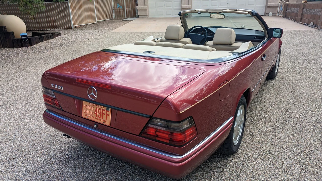 1995 Mercedes-Benz W124 E-Class - Image 23 of 31