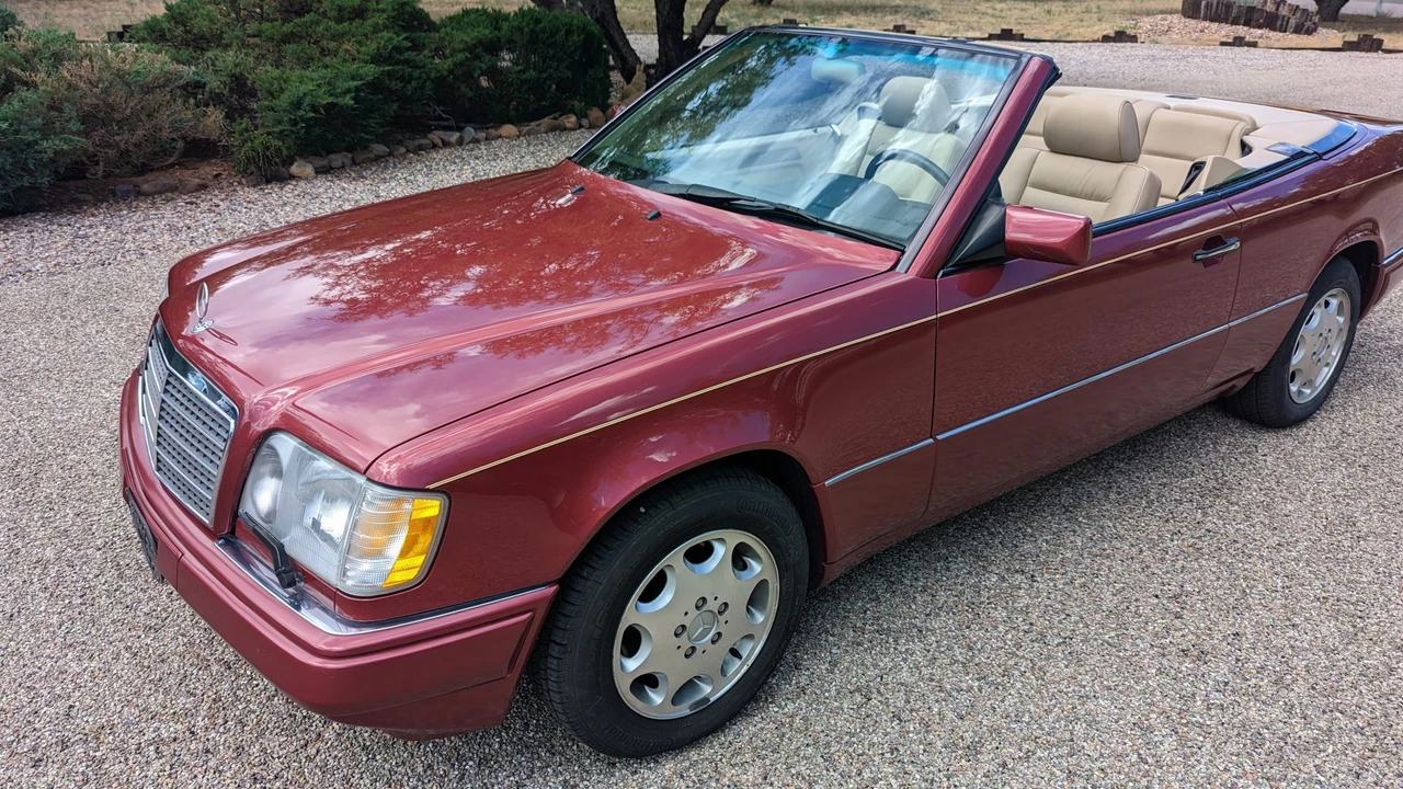 1995 Mercedes-Benz W124 E-Class - Image 18 of 31