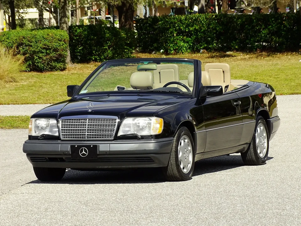 1995 Mercedes-Benz W124 E-Class - Image 2 of 6