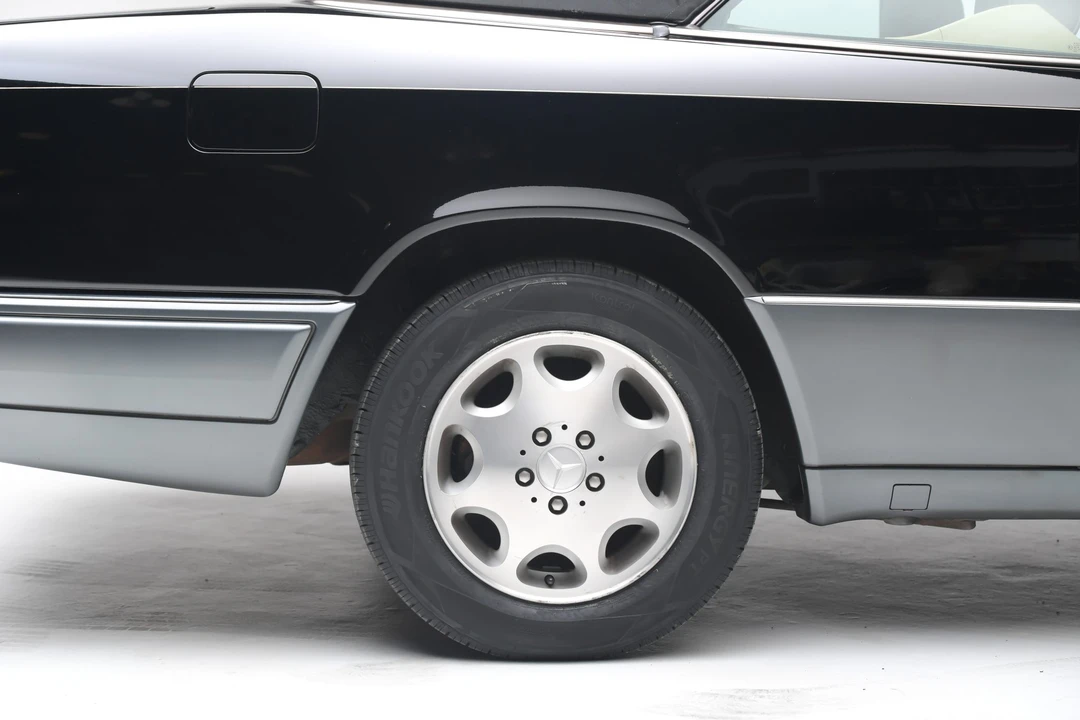 1995 Mercedes-Benz W124 E-Class - Image 31 of 31