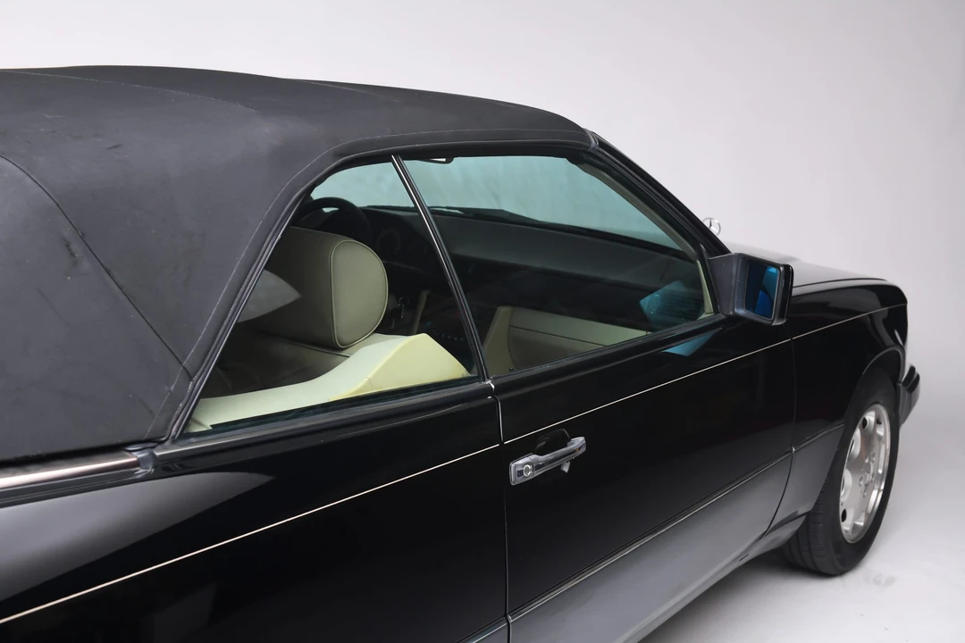 1995 Mercedes-Benz W124 E-Class - Image 21 of 31