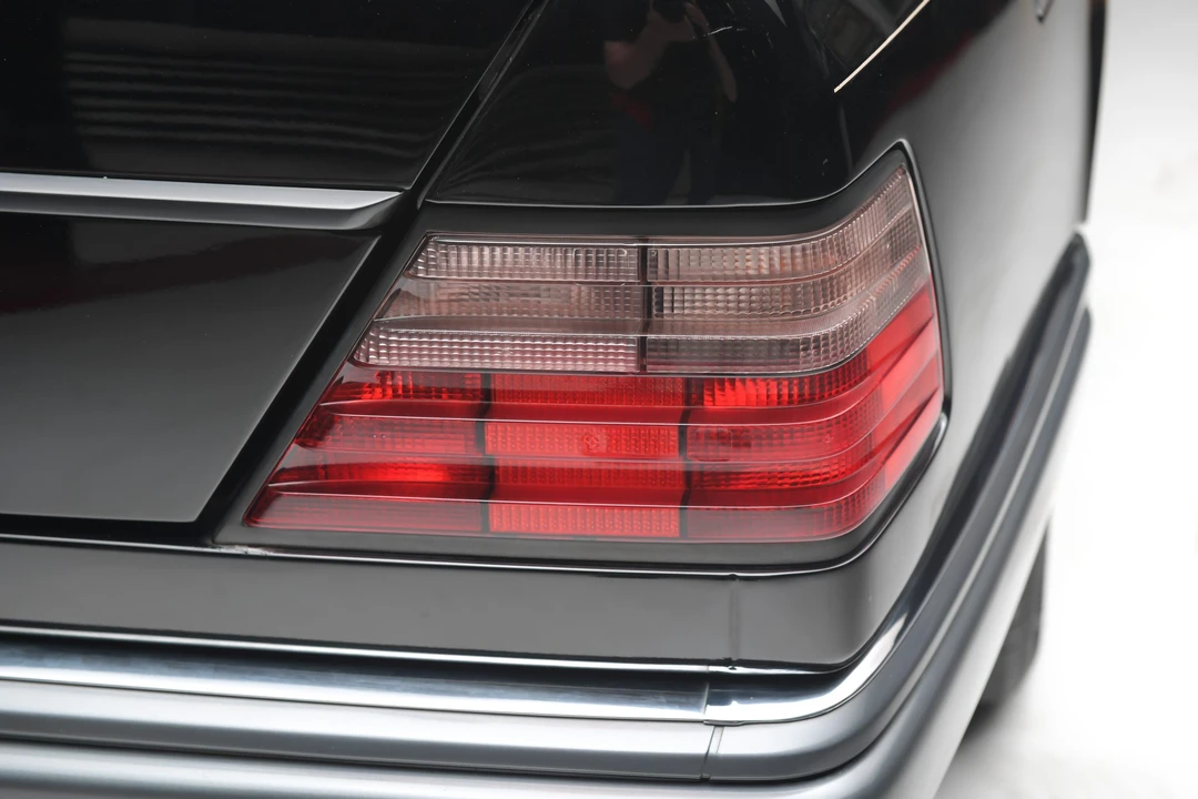 1995 Mercedes-Benz W124 E-Class - Image 19 of 31