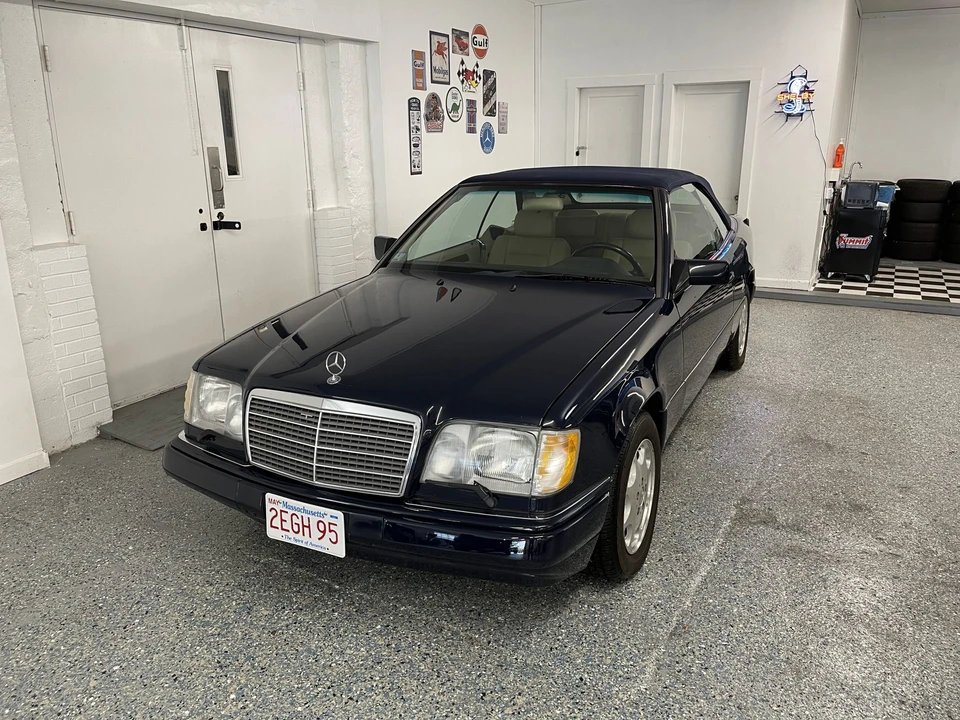 1995 Mercedes-Benz W124 E-Class - Image 12 of 31