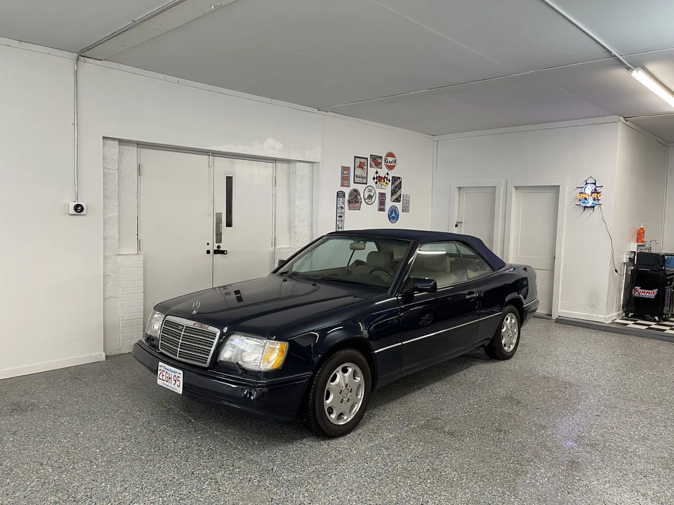 1995 Mercedes-Benz W124 E-Class - Image 9 of 31