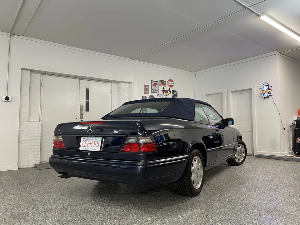 1995 Mercedes-Benz W124 E-Class - Image 17 of 31