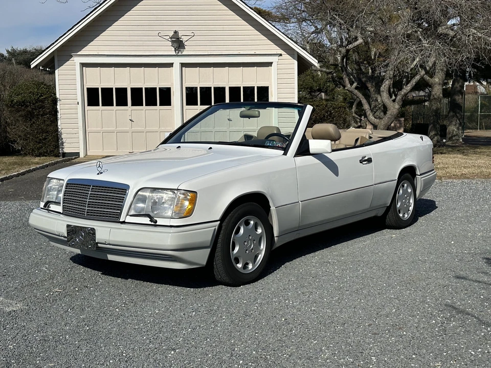 1995 Mercedes-Benz W124 E-Class - Image 2 of 31