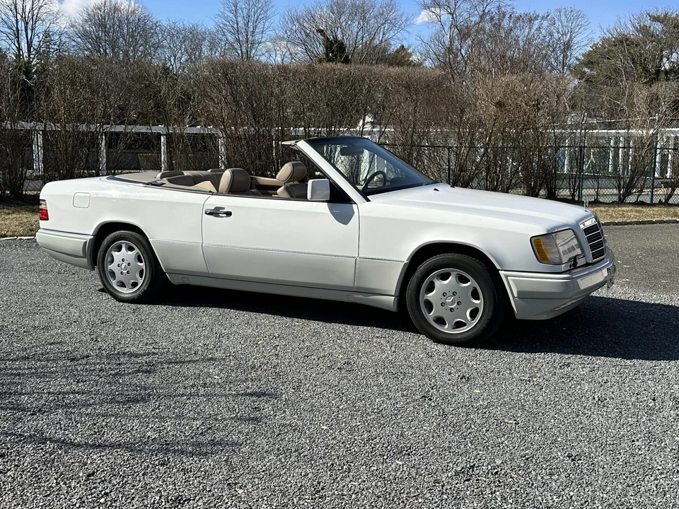 1995 Mercedes-Benz W124 E-Class - Image 15 of 31