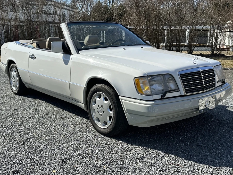 1995 Mercedes-Benz W124 E-Class - Image 11 of 31