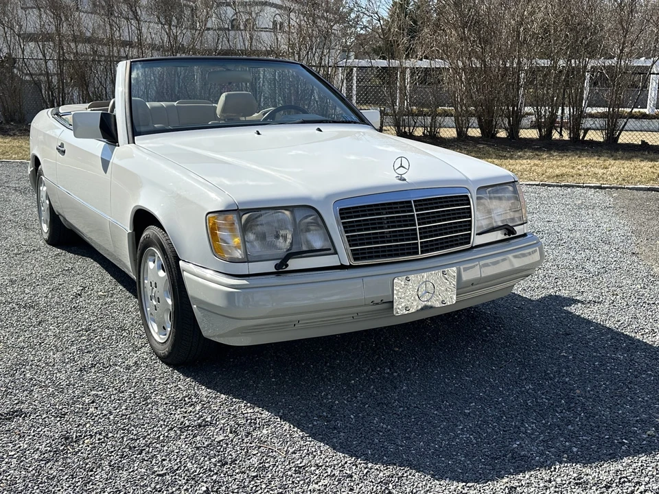 1995 Mercedes-Benz W124 E-Class - Image 12 of 31