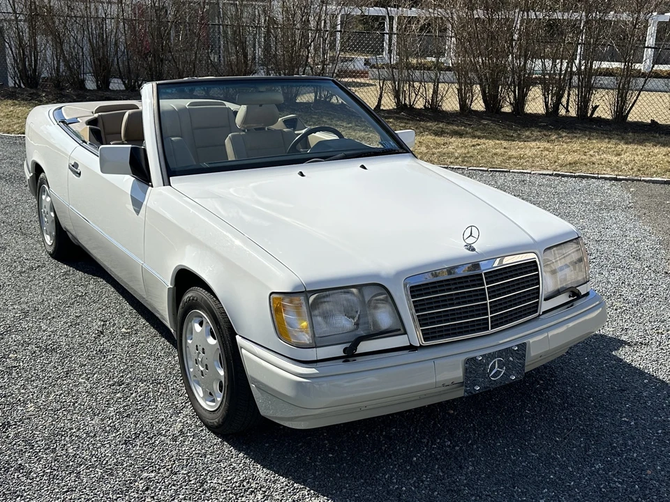 1995 Mercedes-Benz W124 E-Class - Image 13 of 31