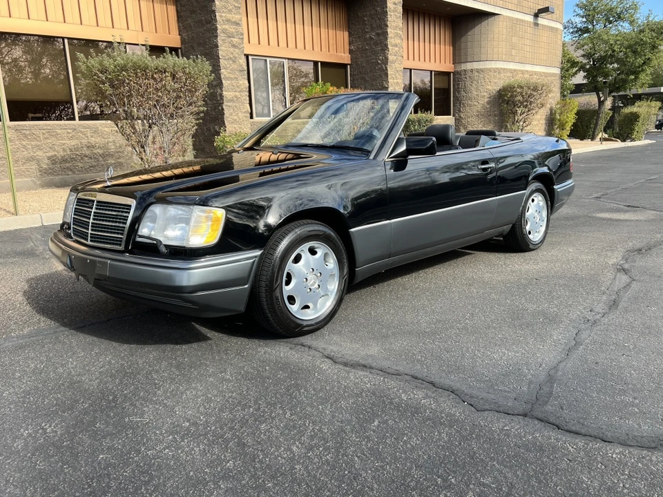 1995 Mercedes-Benz W124 E-Class - Image 11 of 31