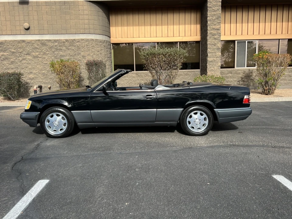 1995 Mercedes-Benz W124 E-Class - Image 13 of 31