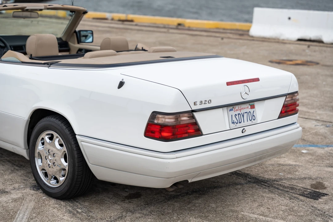 1995 Mercedes-Benz W124 E-Class - Image 22 of 31