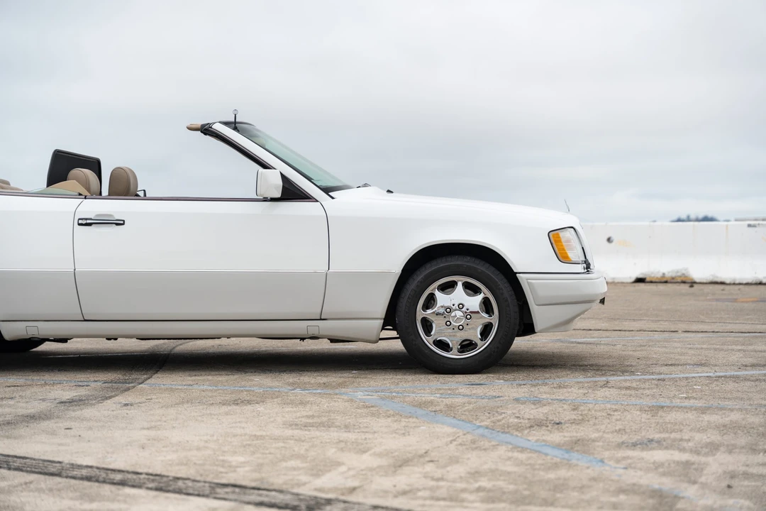 1995 Mercedes-Benz W124 E-Class - Image 18 of 31