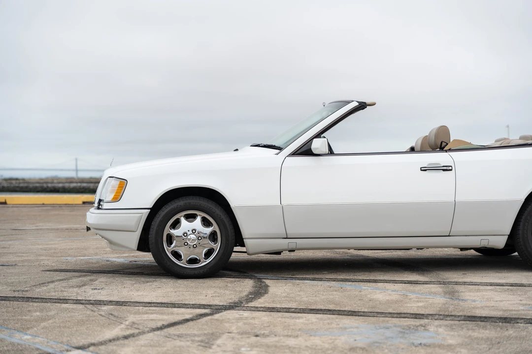 1995 Mercedes-Benz W124 E-Class - Image 15 of 31