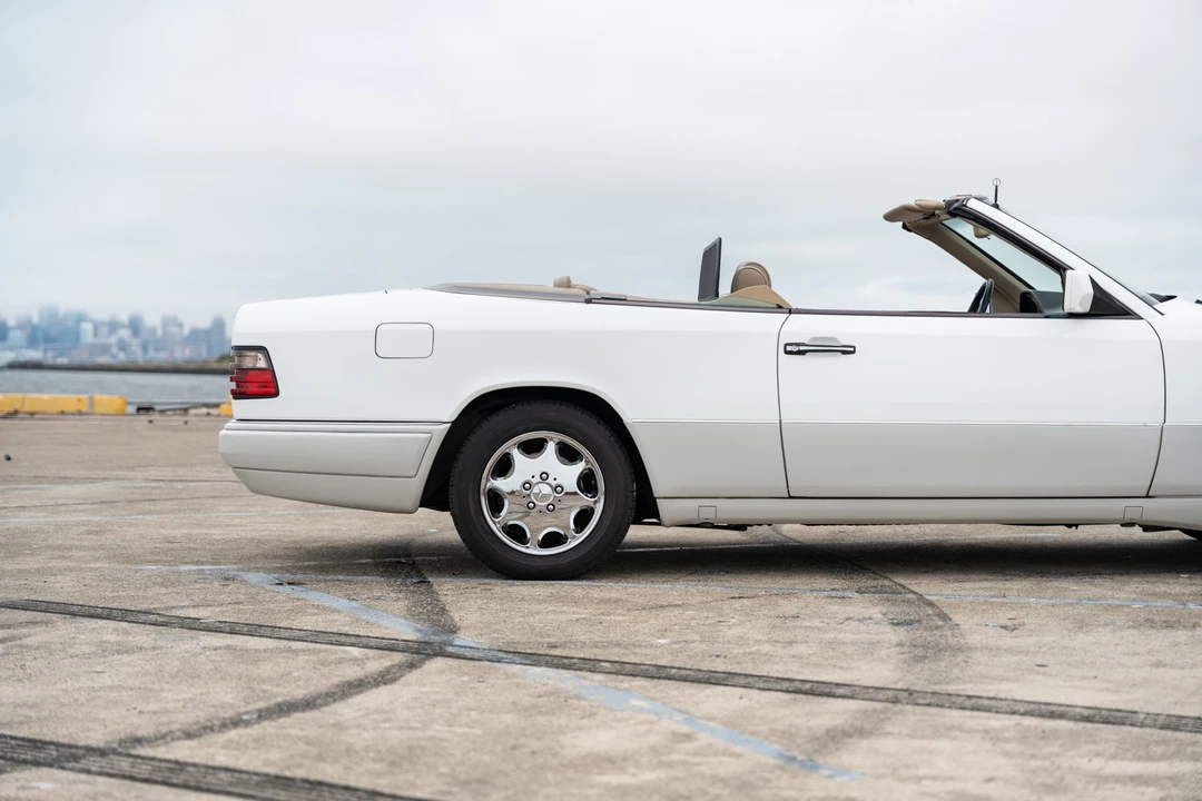 1995 Mercedes-Benz W124 E-Class - Image 17 of 31