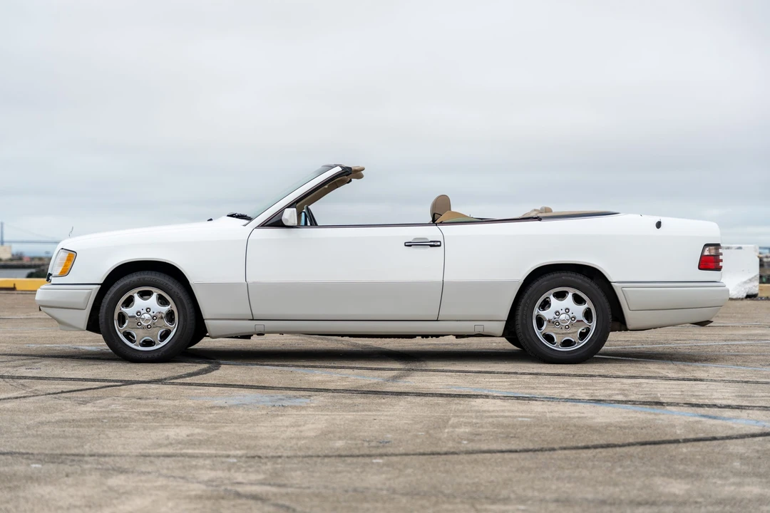 1995 Mercedes-Benz W124 E-Class - Image 9 of 31