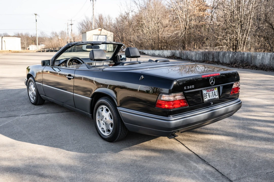 1995 Mercedes-Benz W124 E-Class - Image 7 of 31