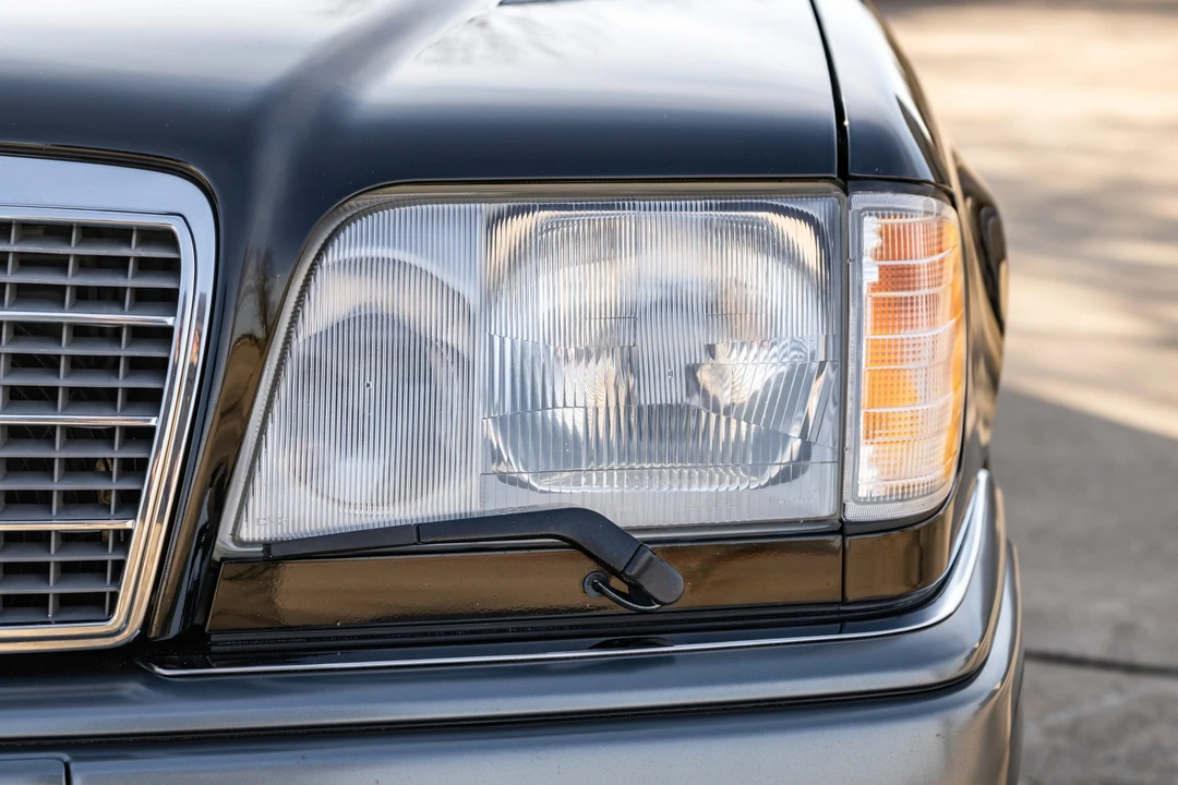 1995 Mercedes-Benz W124 E-Class - Image 20 of 31