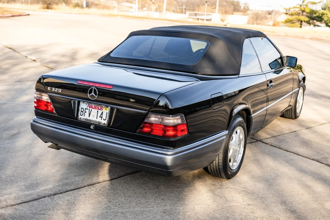 1995 Mercedes-Benz W124 E-Class - Image 12 of 31