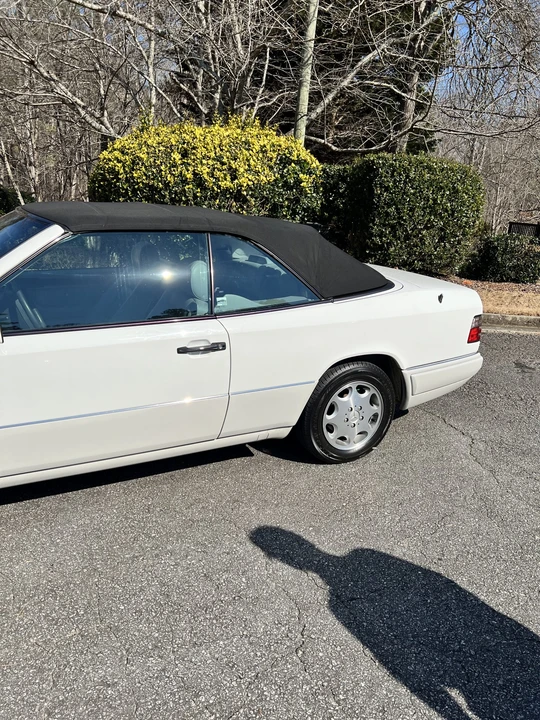 1995 Mercedes-Benz W124 E-Class - Image 16 of 31