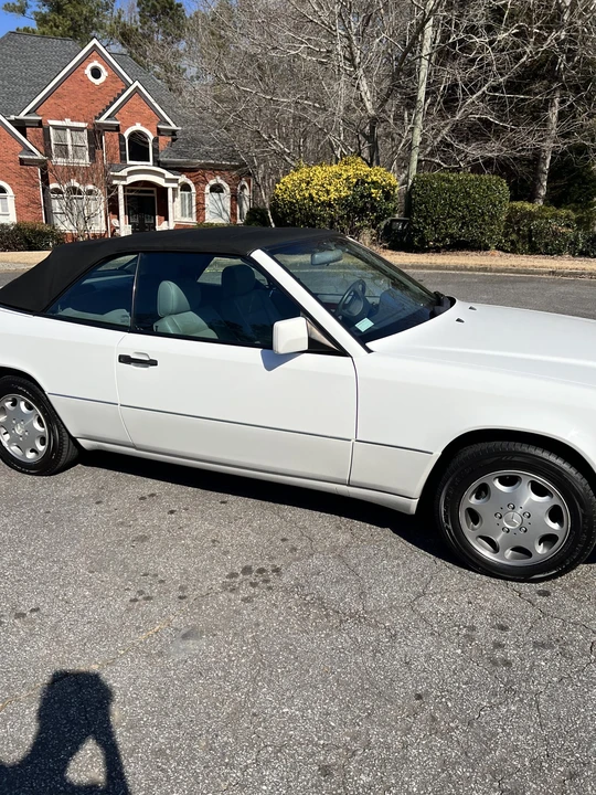 1995 Mercedes-Benz W124 E-Class - Image 18 of 31