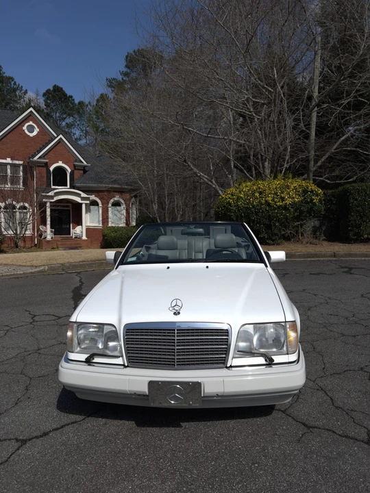 1995 Mercedes-Benz W124 E-Class - Image 2 of 31