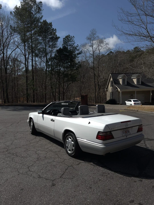 1995 Mercedes-Benz W124 E-Class - Image 8 of 31