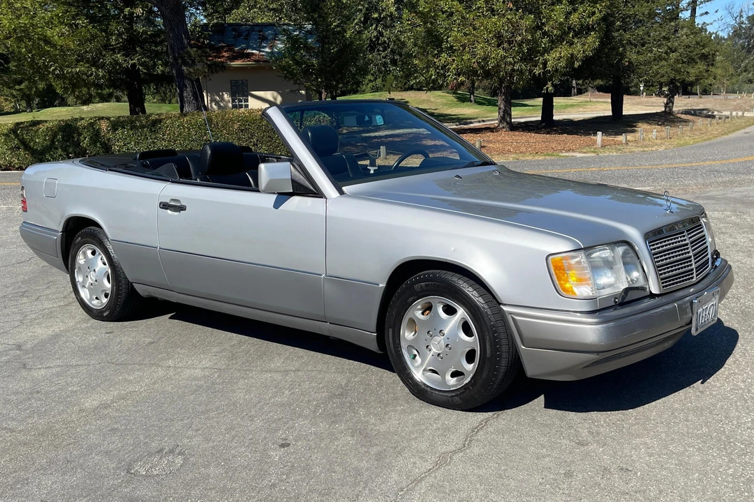 1995 Mercedes-Benz W124 E-Class - Image 2 of 31
