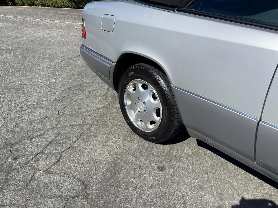 1995 Mercedes-Benz W124 E-Class - Image 21 of 31