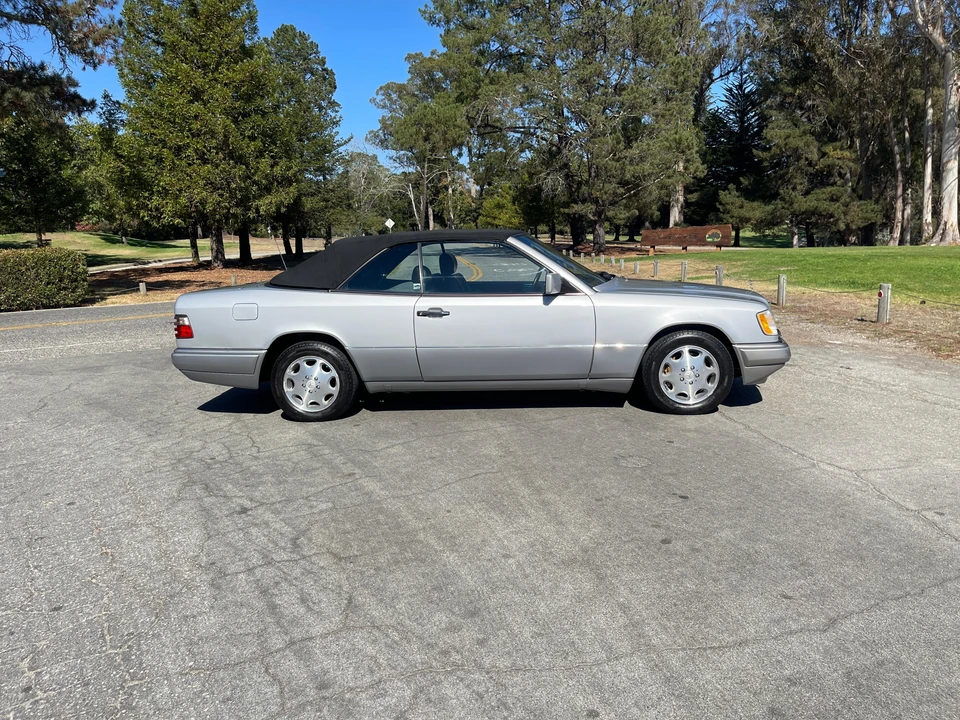 1995 Mercedes-Benz W124 E-Class - Image 12 of 31