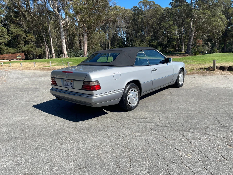 1995 Mercedes-Benz W124 E-Class - Image 11 of 31
