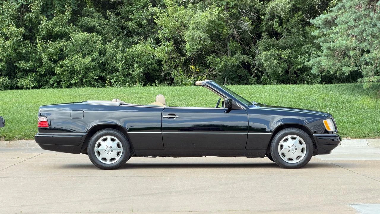 1995 Mercedes-Benz W124 E-Class - Image 17 of 31