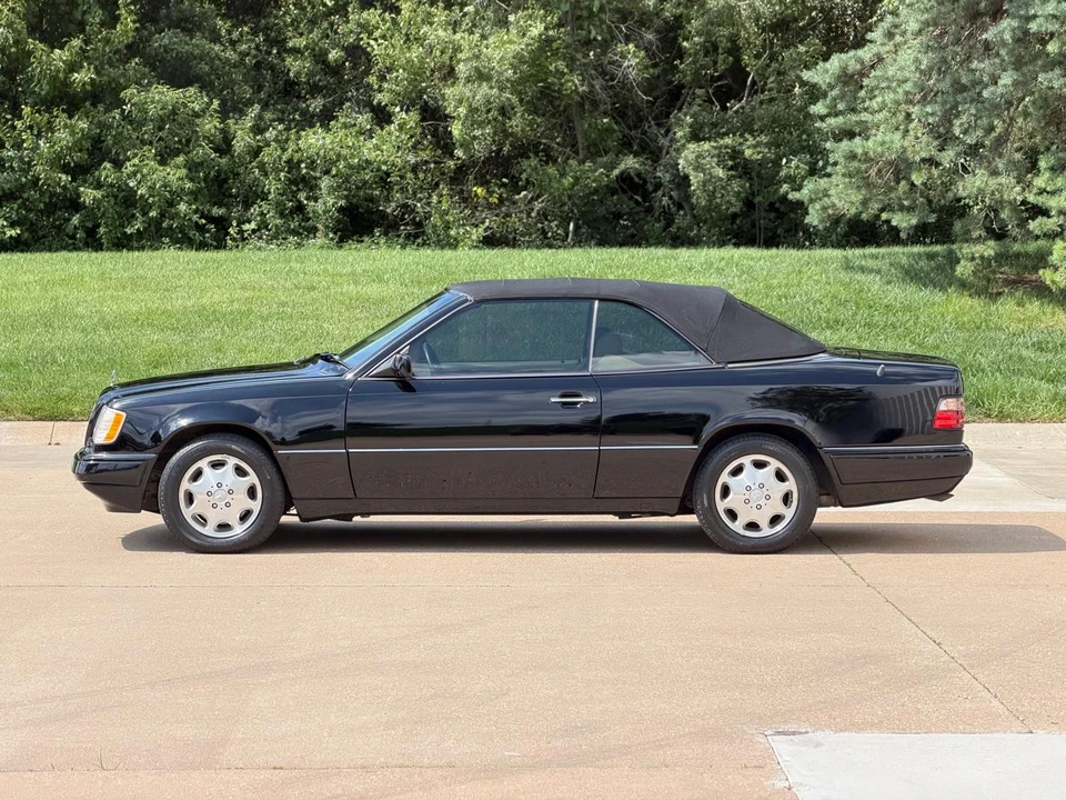 1995 Mercedes-Benz W124 E-Class - Image 8 of 31