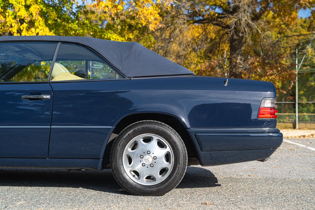 1995 Mercedes-Benz W124 E-Class - Image 29 of 31
