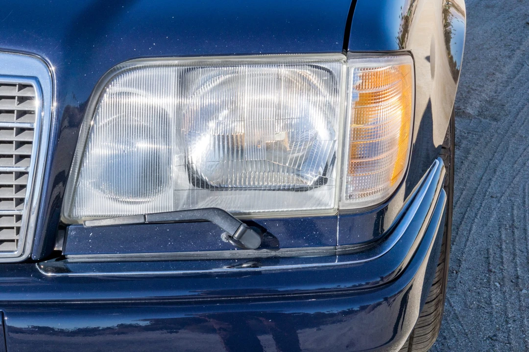 1995 Mercedes-Benz W124 E-Class - Image 21 of 31