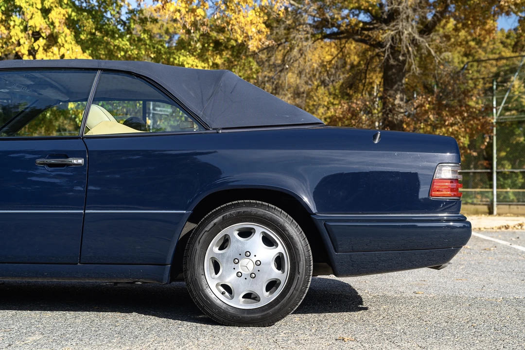 1995 Mercedes-Benz W124 E-Class - Image 29 of 31