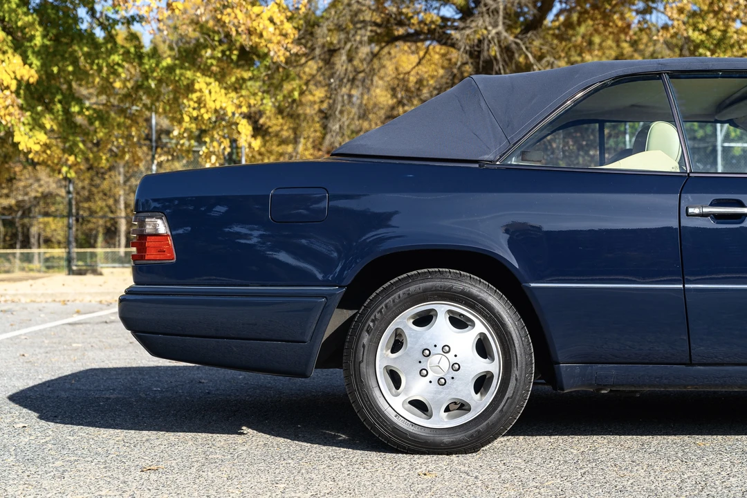 1995 Mercedes-Benz W124 E-Class - Image 30 of 31