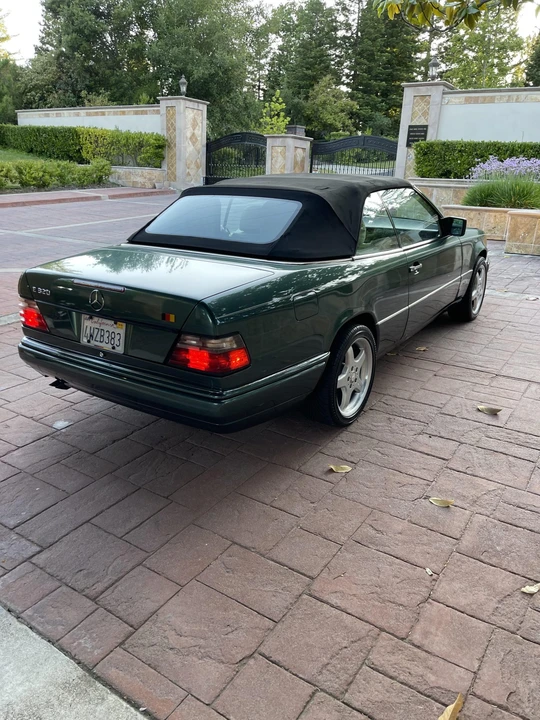 1995 Mercedes-Benz W124 E-Class - Image 14 of 31