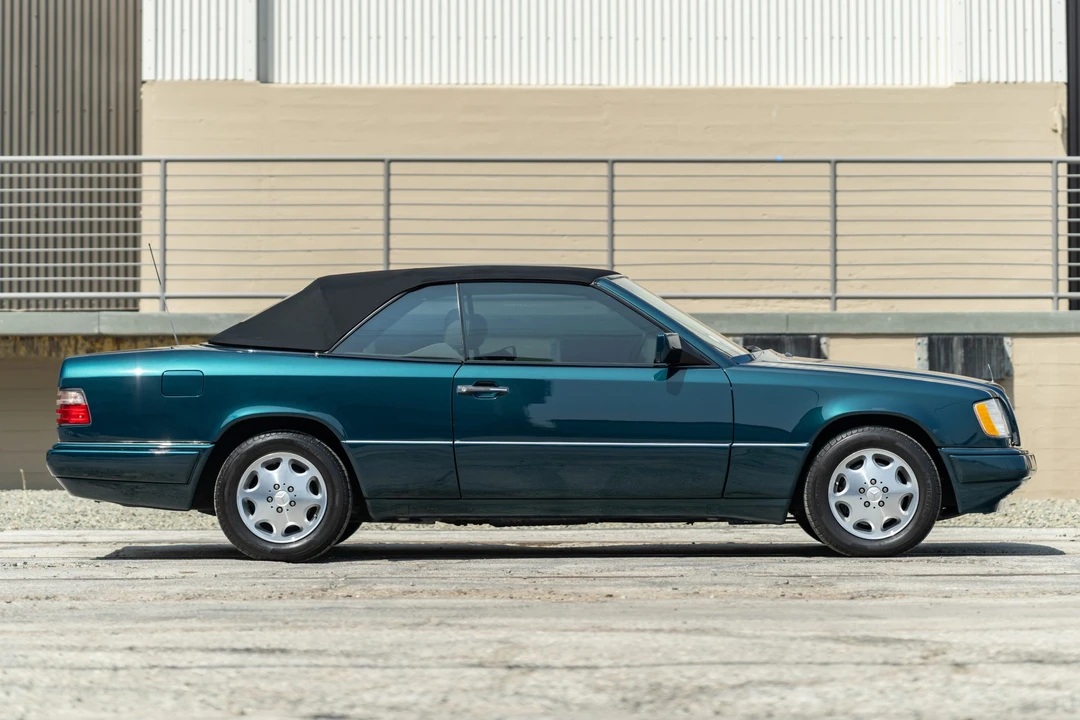 1995 Mercedes-Benz W124 E-Class - Image 11 of 31