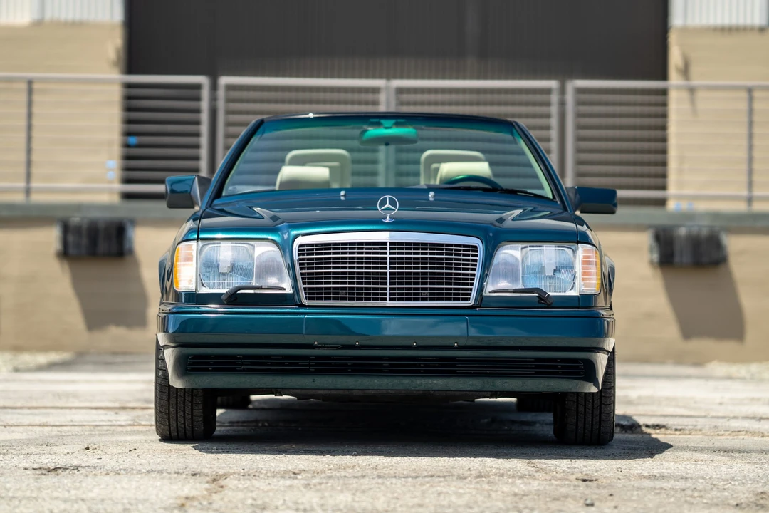 1995 Mercedes-Benz W124 E-Class - Image 2 of 31