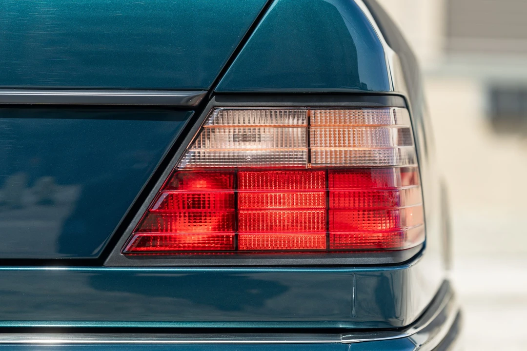 1995 Mercedes-Benz W124 E-Class - Image 22 of 31