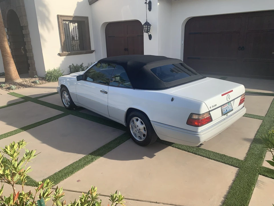 1995 Mercedes-Benz W124 E-Class - Image 28 of 31