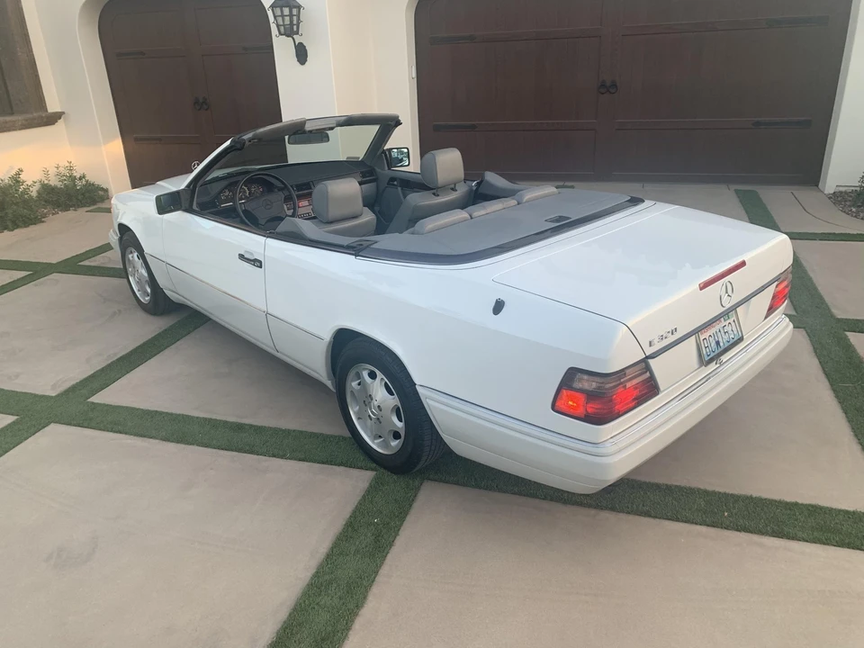 1995 Mercedes-Benz W124 E-Class - Image 15 of 31