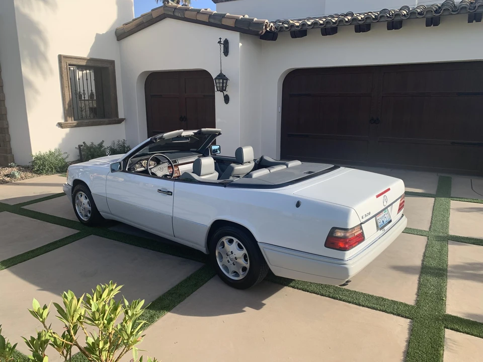 1995 Mercedes-Benz W124 E-Class - Image 14 of 31