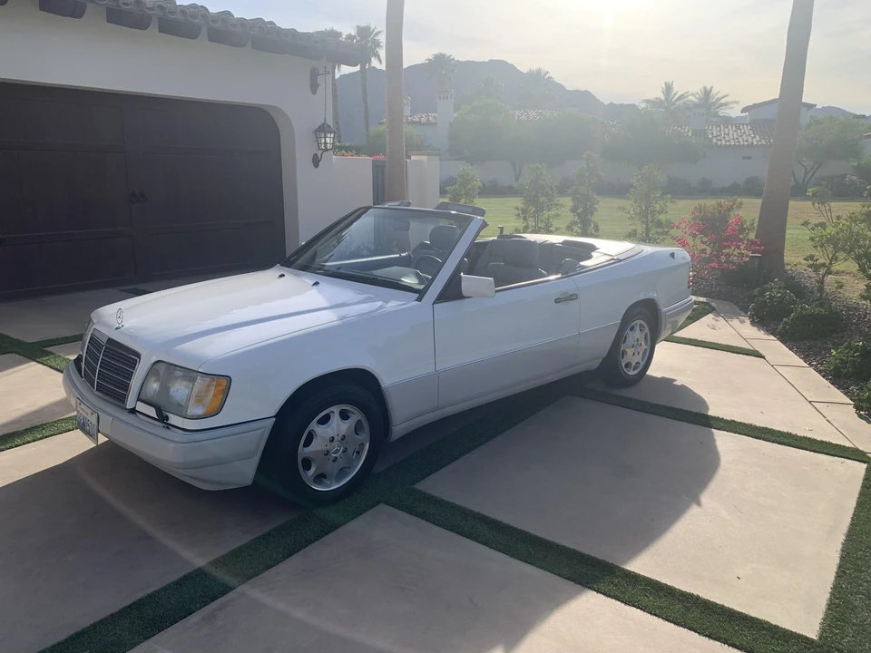 1995 Mercedes-Benz W124 E-Class - Image 4 of 31