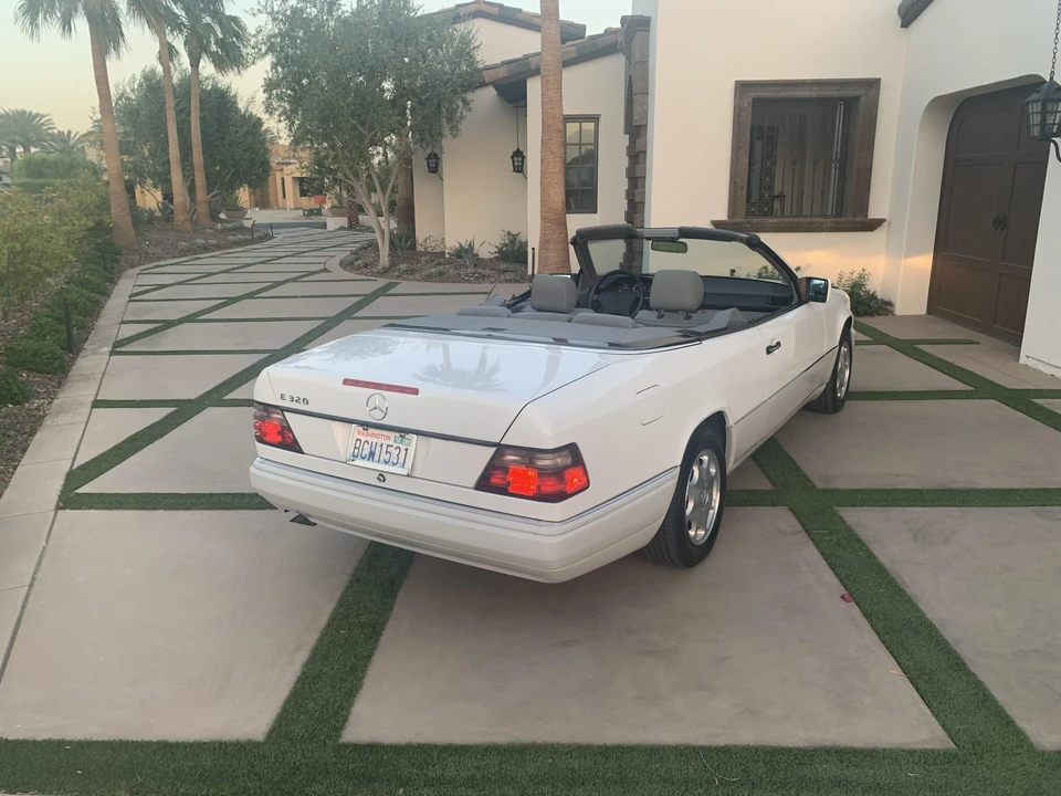 1995 Mercedes-Benz W124 E-Class - Image 18 of 31
