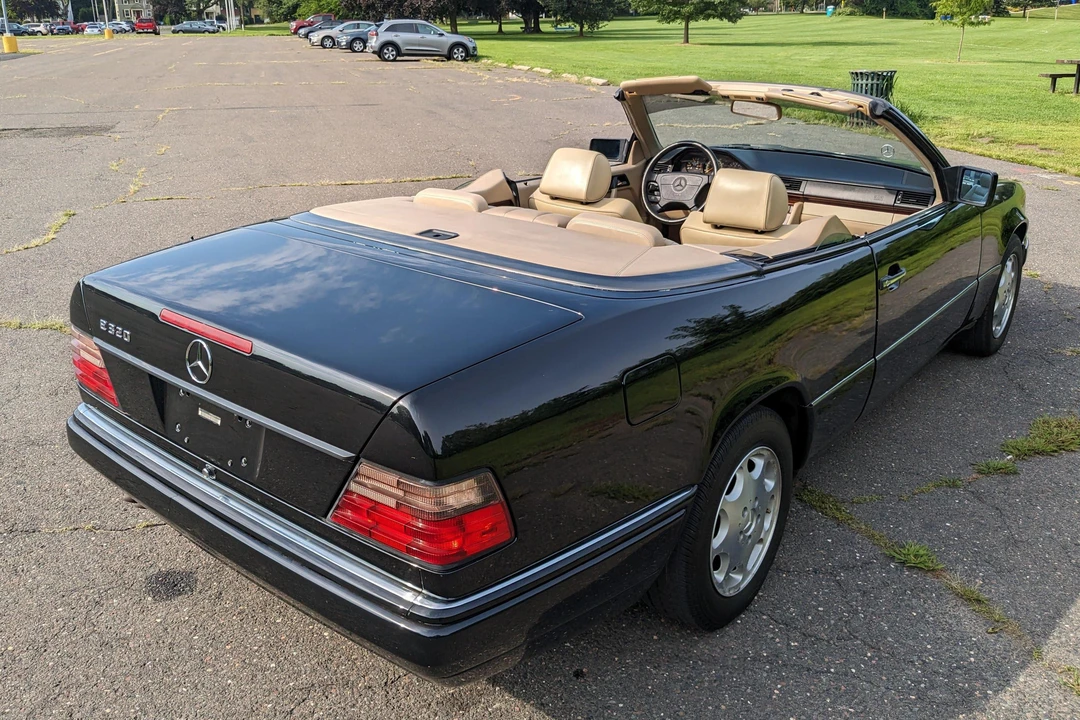 1995 Mercedes-Benz W124 E-Class - Image 4 of 31