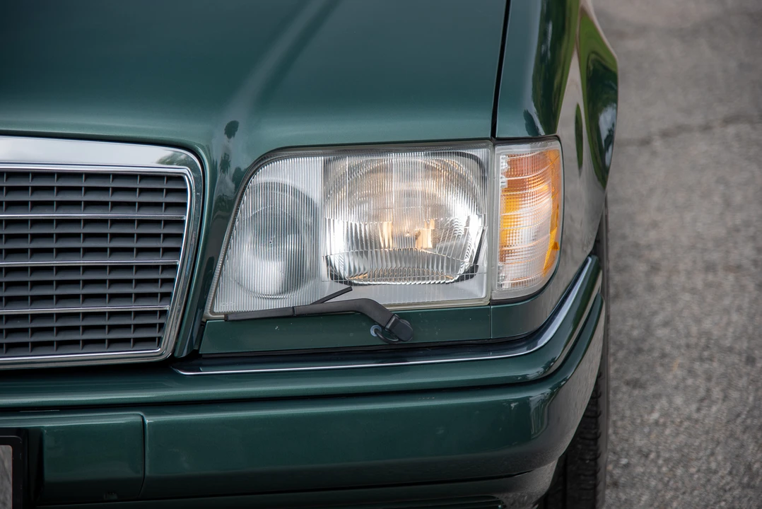 1995 Mercedes-Benz W124 E-Class - Image 29 of 31